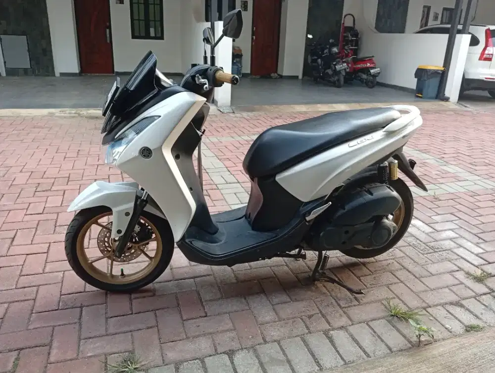 Lexi 155 2019 Putih