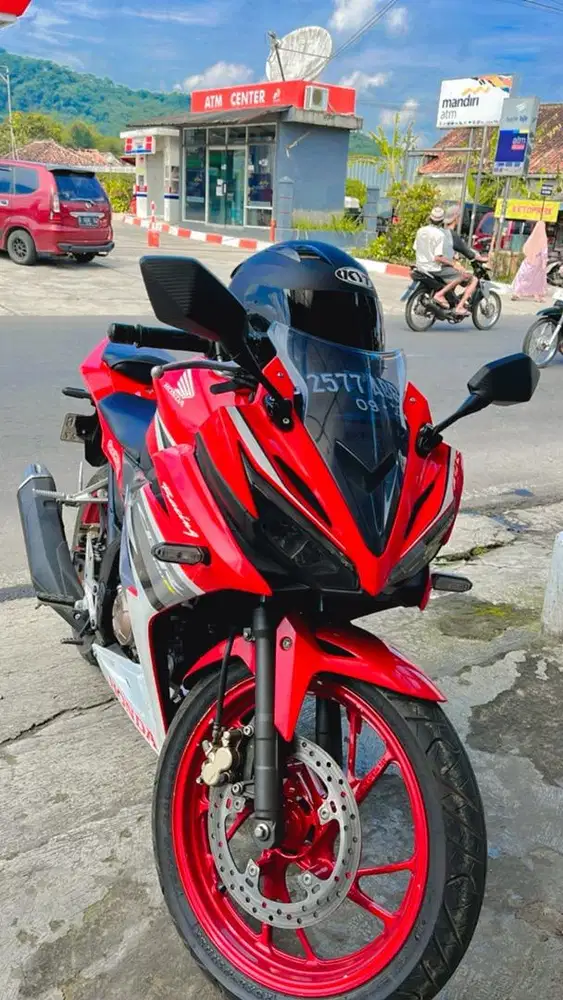 Jual Honda CBR 150cc jarang pakai karna gak bisa d pake kerja