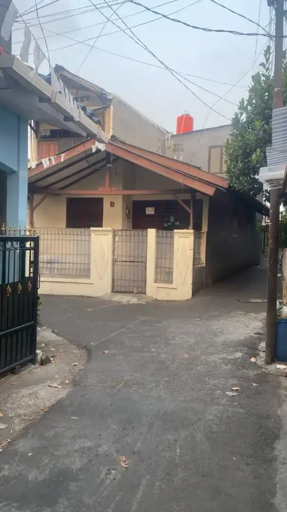 Di Kontrakan Rumah Strategis Murmer