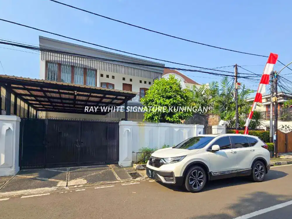 Rumah 2 Lantai Disewakan di Jalan Cirebon Menteng Jalan Lebar