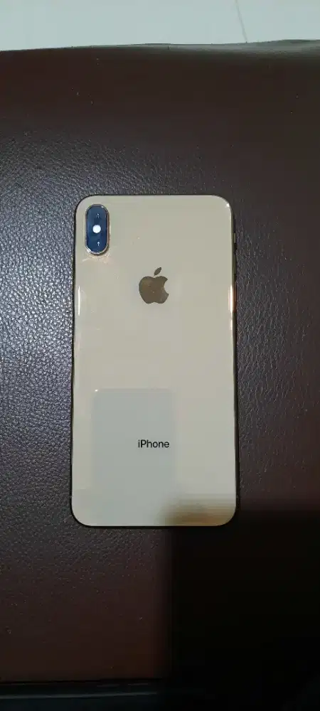 I phone xs max ram gb 512