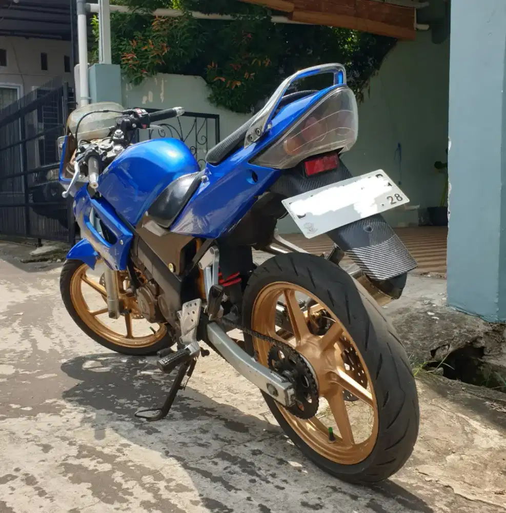 CBR 150 R old cbu thailand