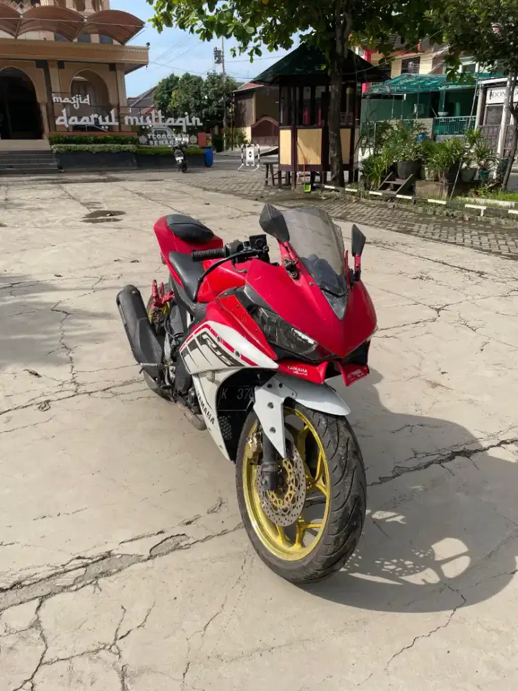Yamaha R15 FI th 2016