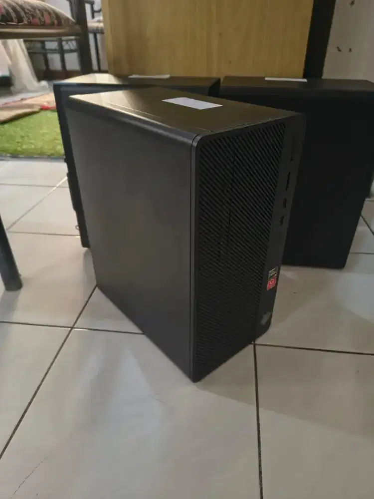 Paket PC Lengkap Monitor Ryzen 5 2400G 8GB 1 TB HDD Mouse + Keyboard