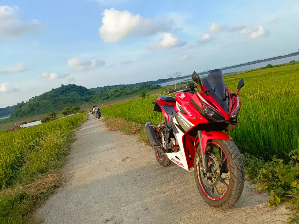 CBR R150 (2017)