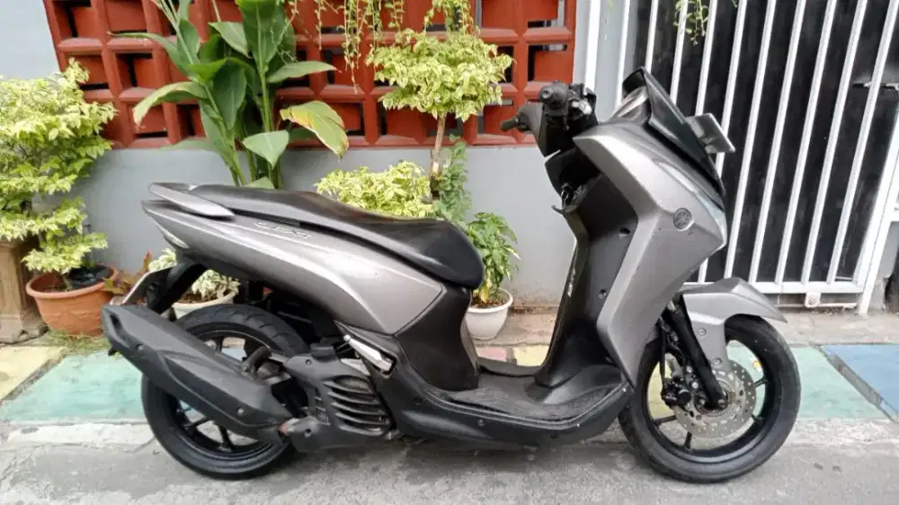 lexi 2018 mulus motor bagus mesin sehat jual cepat nego halus