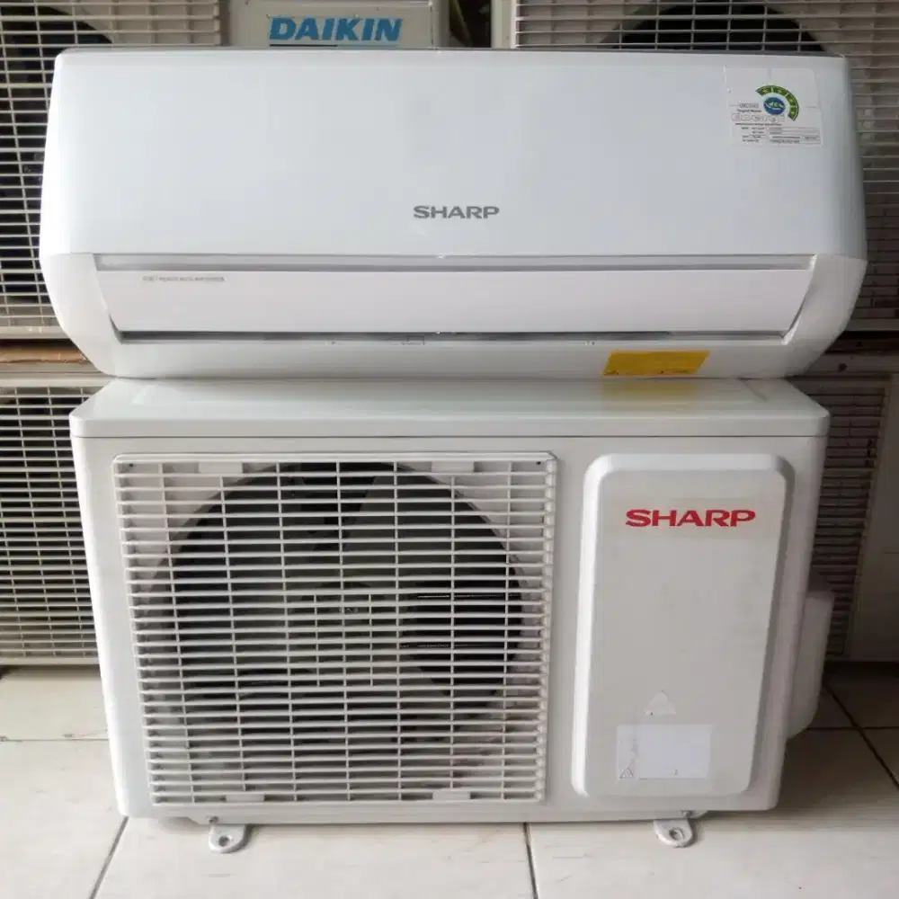 AC Sharp 1/2 PK 350wwt R32 second jual trima dingin