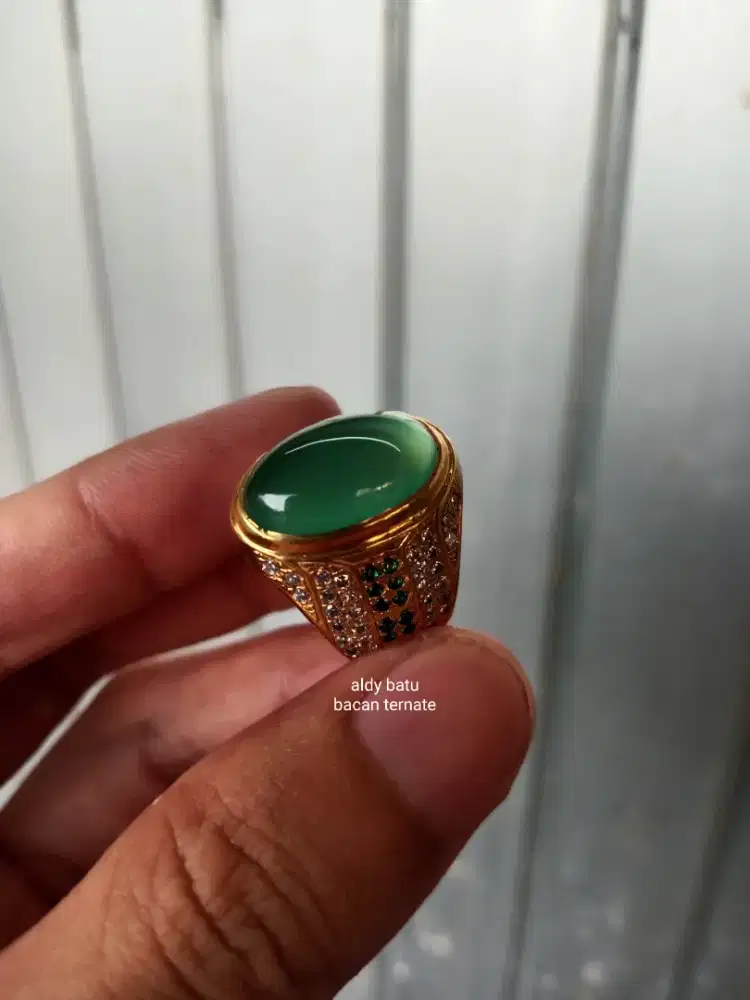 Bacan kristal kaca non serat