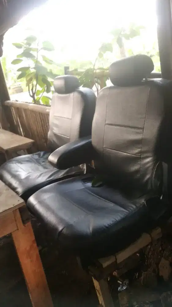 Jok mobil ori (Nego)