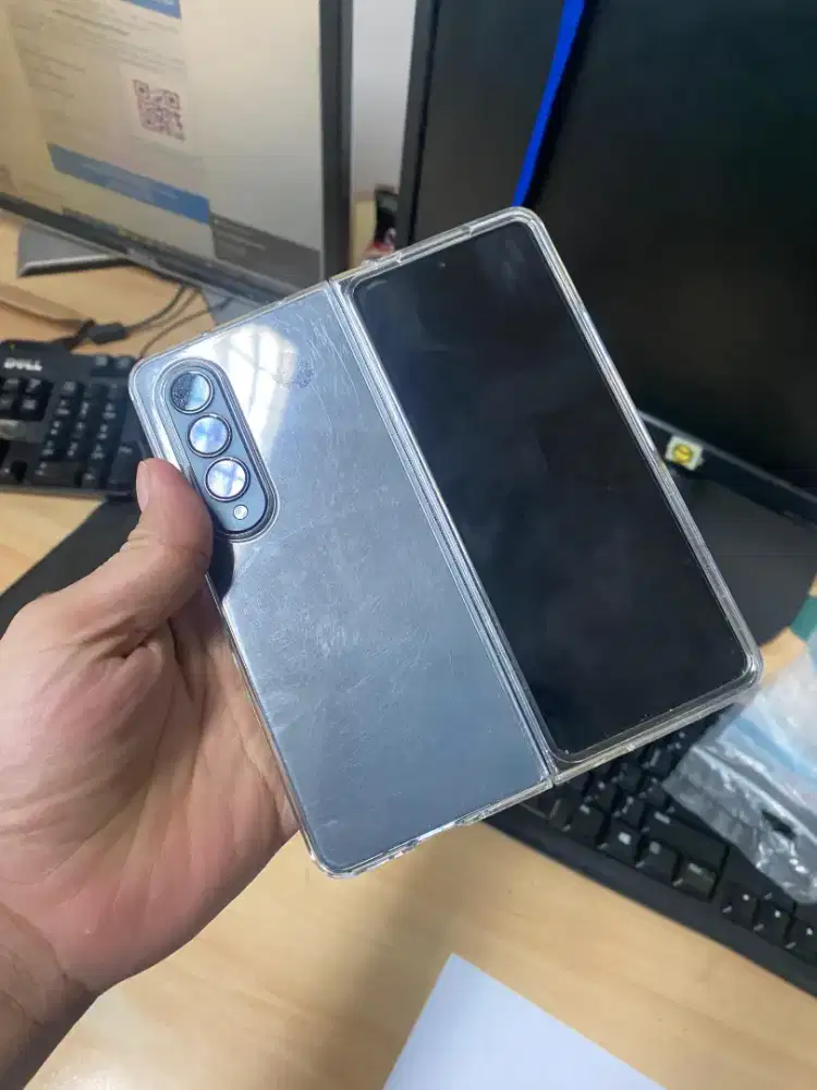SAMSUNG FOLD 4 SEIN