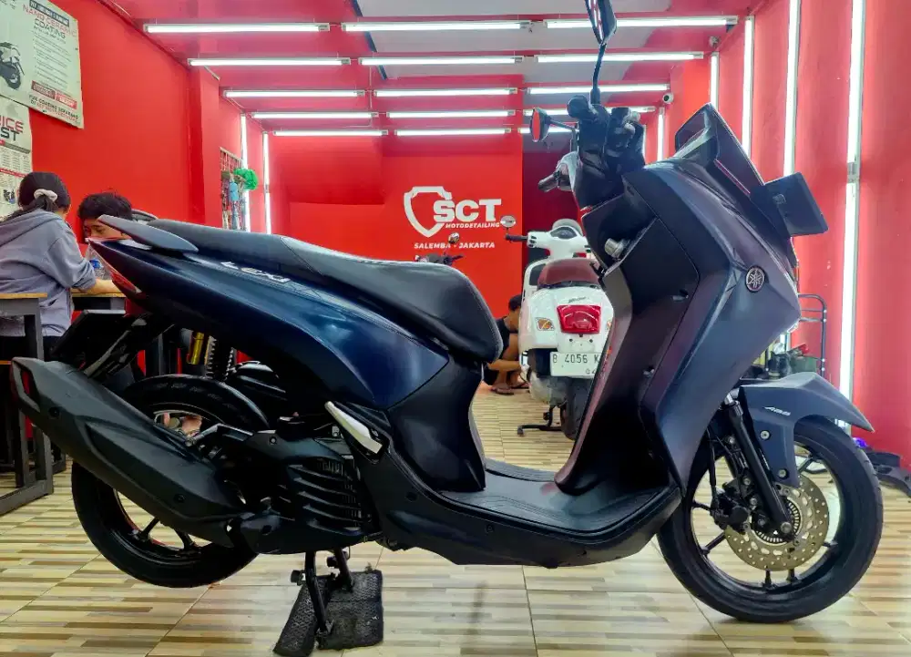 JualCpt90%LikeNew YAMAHA LEXI ABS KEYLESS 2020 BIRU