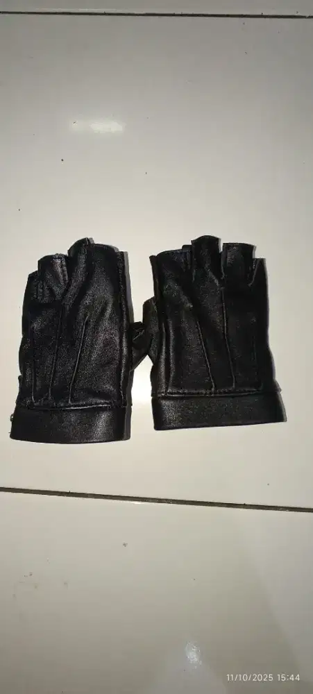 Sarung tangan kulit