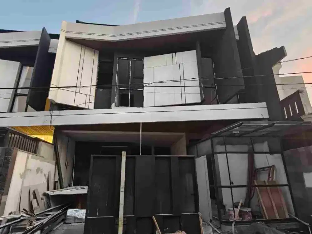 Baru Gress‼️Rumah Manyar Indah
