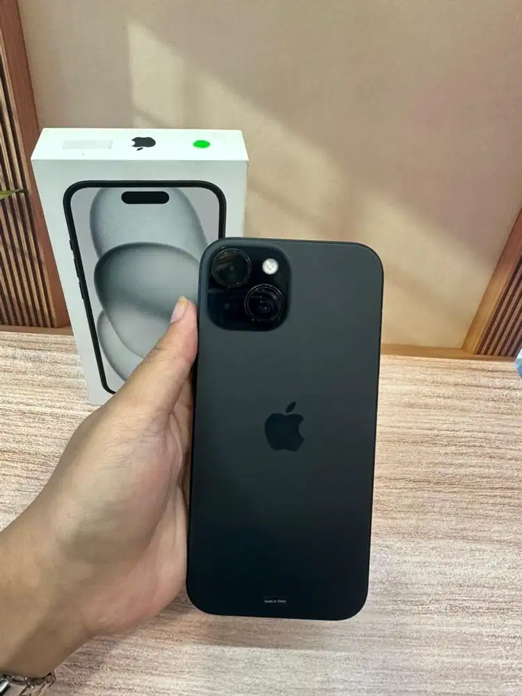 Apple iPhone 15 128GB Ex iBox BH 85% Lengkap