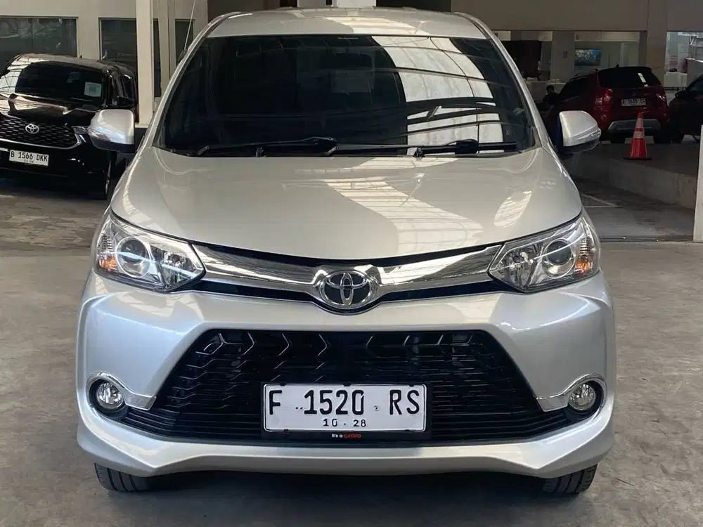 Toyota Avanza 1.5 Veloz AT 2018 Silver PREMIUM F1520RS