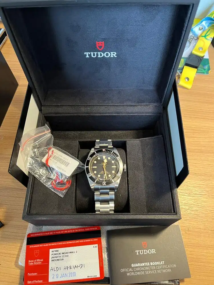 Tudor Black Bay Heritage 79230N ex Intime