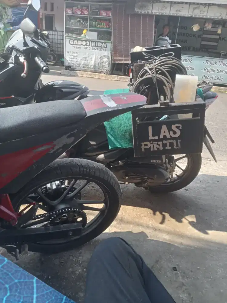 Tukang las keliling