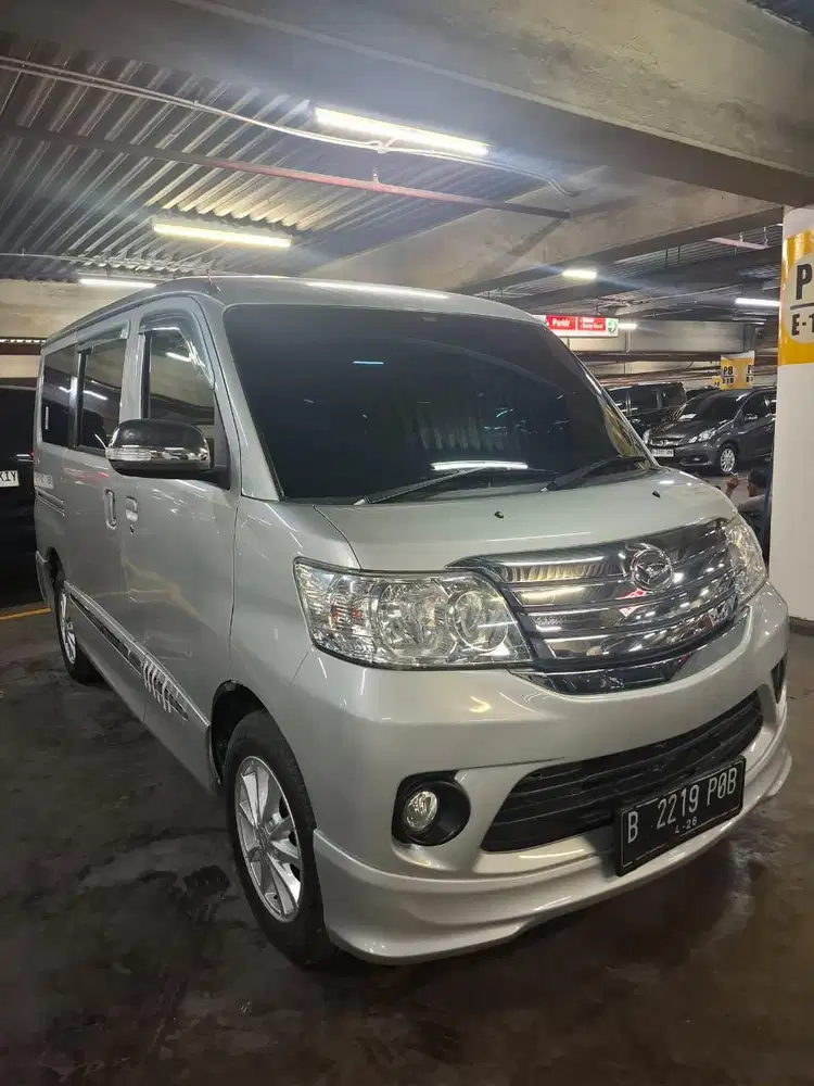 Km 35 rb Daihatsu Luxio X at 2021 automatic murah