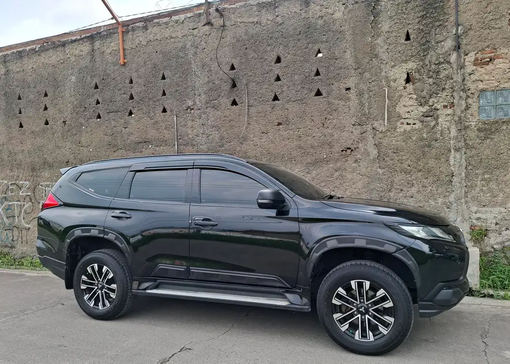 Pajero Sport Dakar Sunroof KM107rb Mitsubishi Matic 2017 / 2018