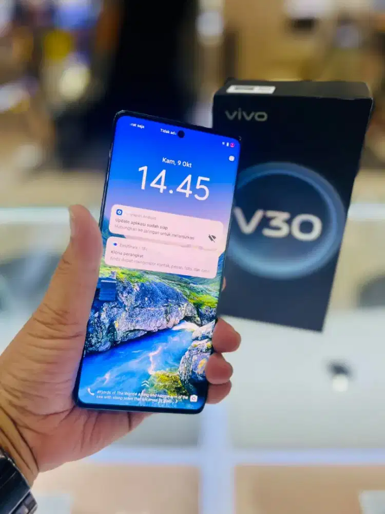 Vivo V30 Snap 7 Gen 3 5G 12GB/512GB Green Fullset Mulus LIKE NEW