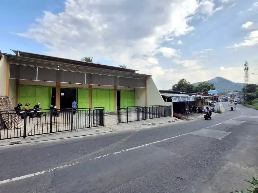 SEWA KONTRAK RUKO DEKAT PABRIK PARKIR LUAS SAMBAN