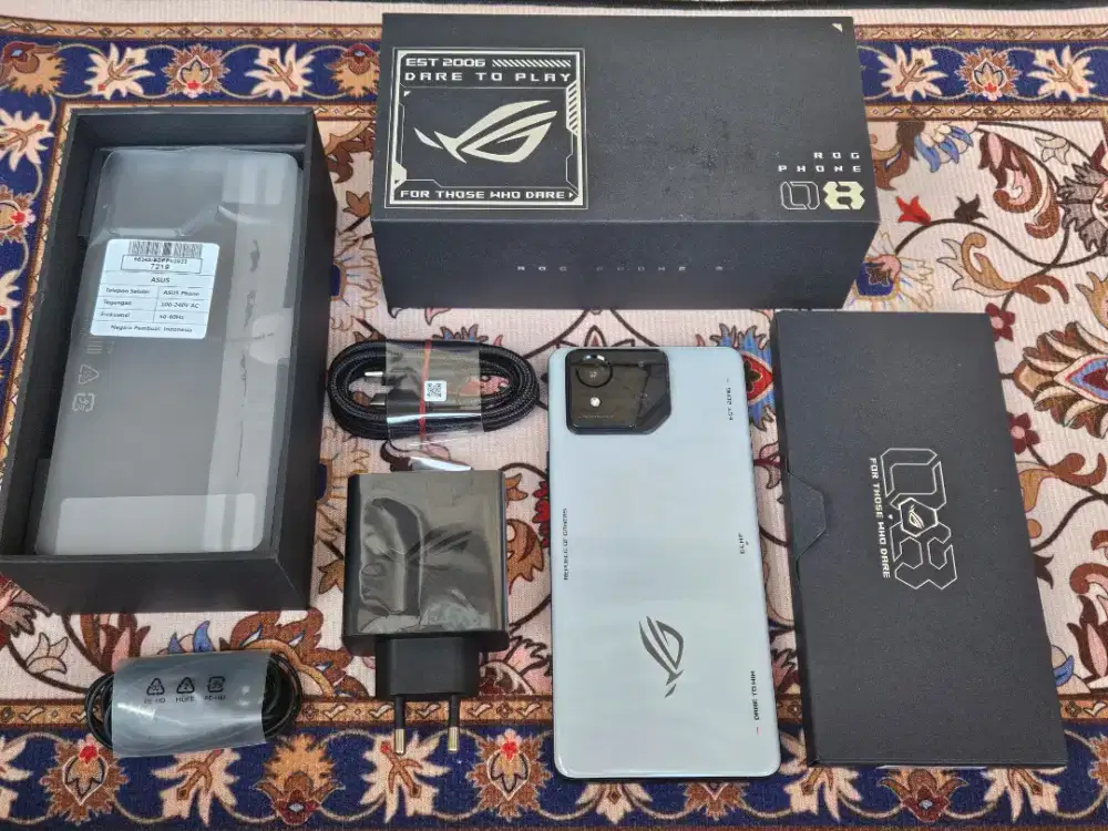 Asus ROG Phone 8 12/256GB Garansi Resmi Indonesia
