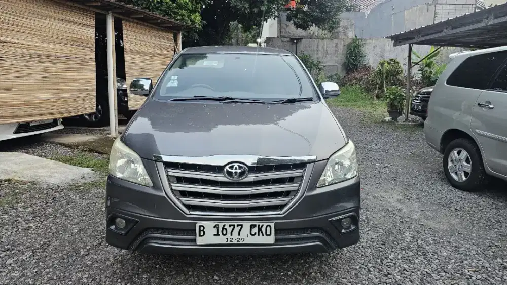 TOYOTA KIJANG INNOVA AUTOMATIC 2014