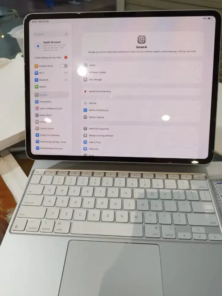 Ipad pro m4 256gb 13inch plus magic keyboard wifi ex inter