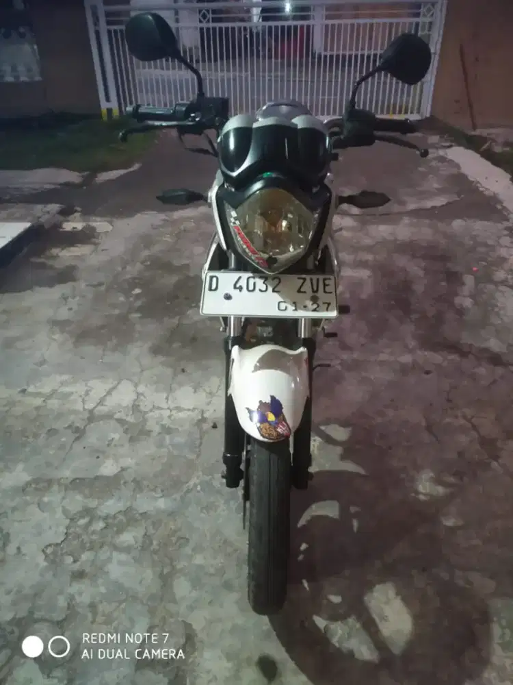 motor vixion thn 2012 nego ditempat