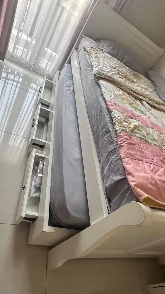 Kasur Bed susun duko putih