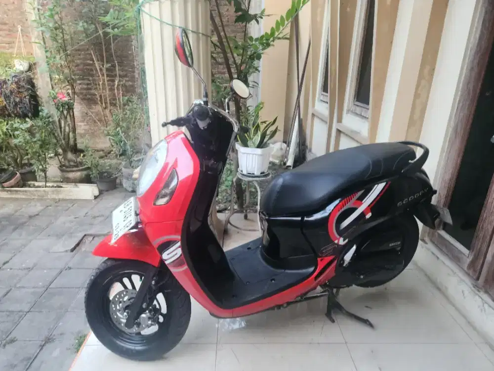 Scoopy merah hitam 2024 Gbm bisa tunai atau kredit