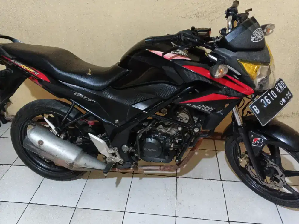 Cb 150 old StreetFire