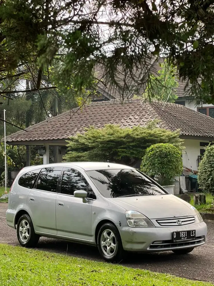 Honda Stream 2004 1.7 AT