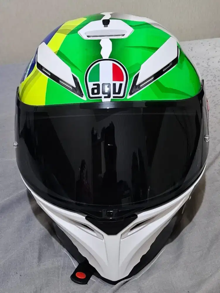 Jual Helm Full face AGV Original