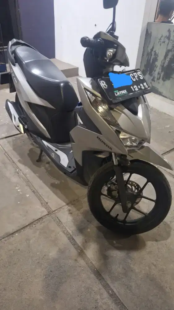 Dijual Honda Beat Deluxe CBS ISS Tahun 2020