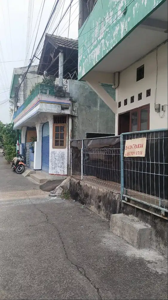 Rumah strategis di sewakan dekat ke LRT Ciraras dan ke LRT cibubur