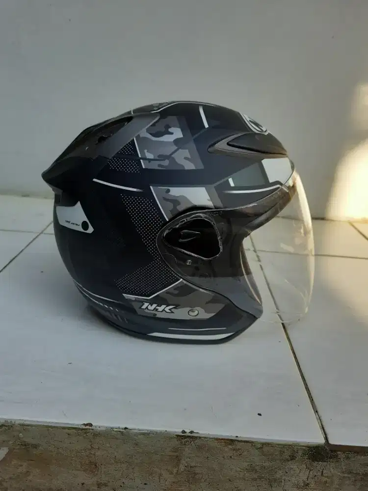Helm NHK R6 Mulus seperti baru