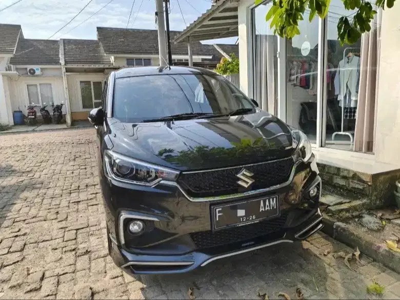 Over Kredit Suzuki Ertiga Sport MT 2021 Hitam, Low KM, Super Terawat