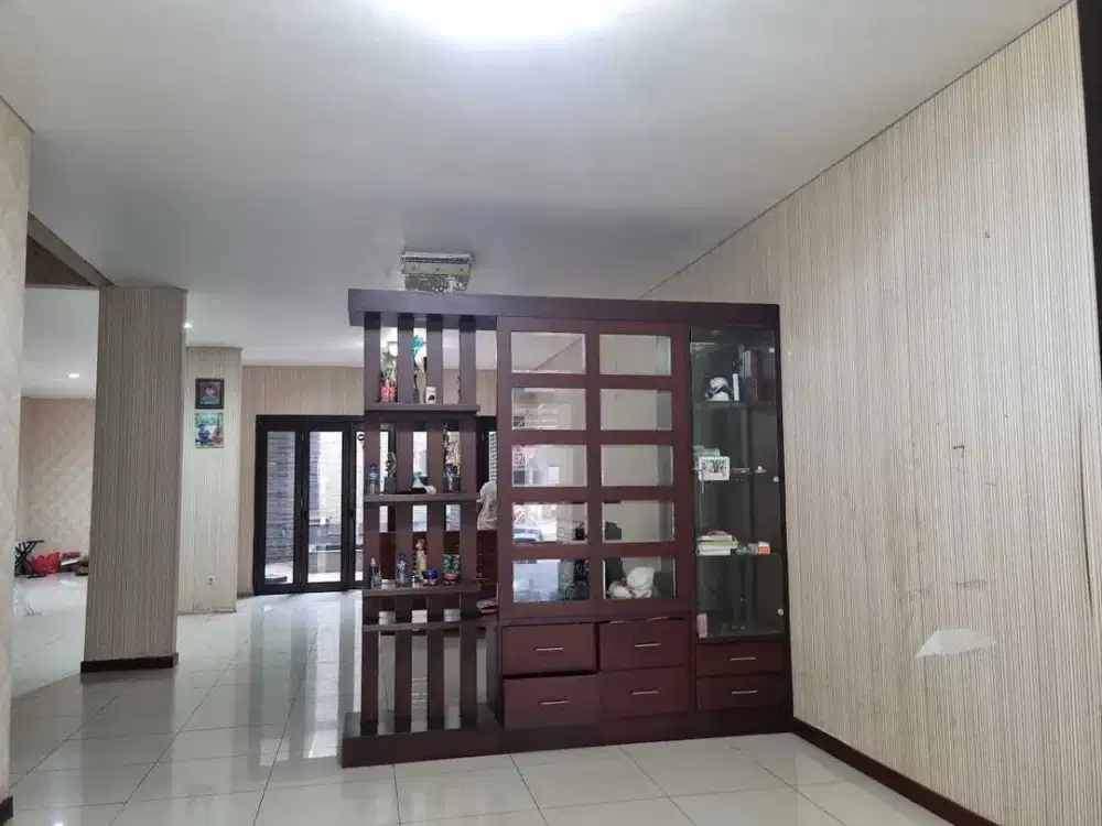 Dijual. Rumah di Cluster terbaik di Harapan Indah. ASIA TROPIS