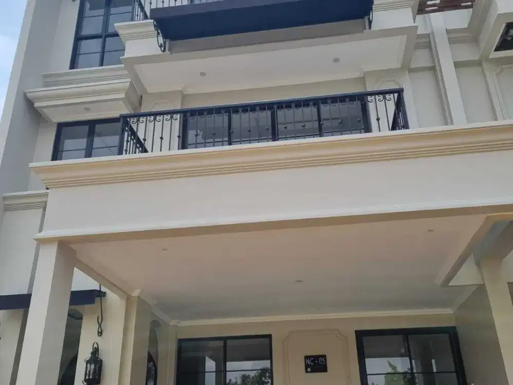 Dijual rumah Baru Cluster Exclusive. Lokasi Jakarta Selatan.