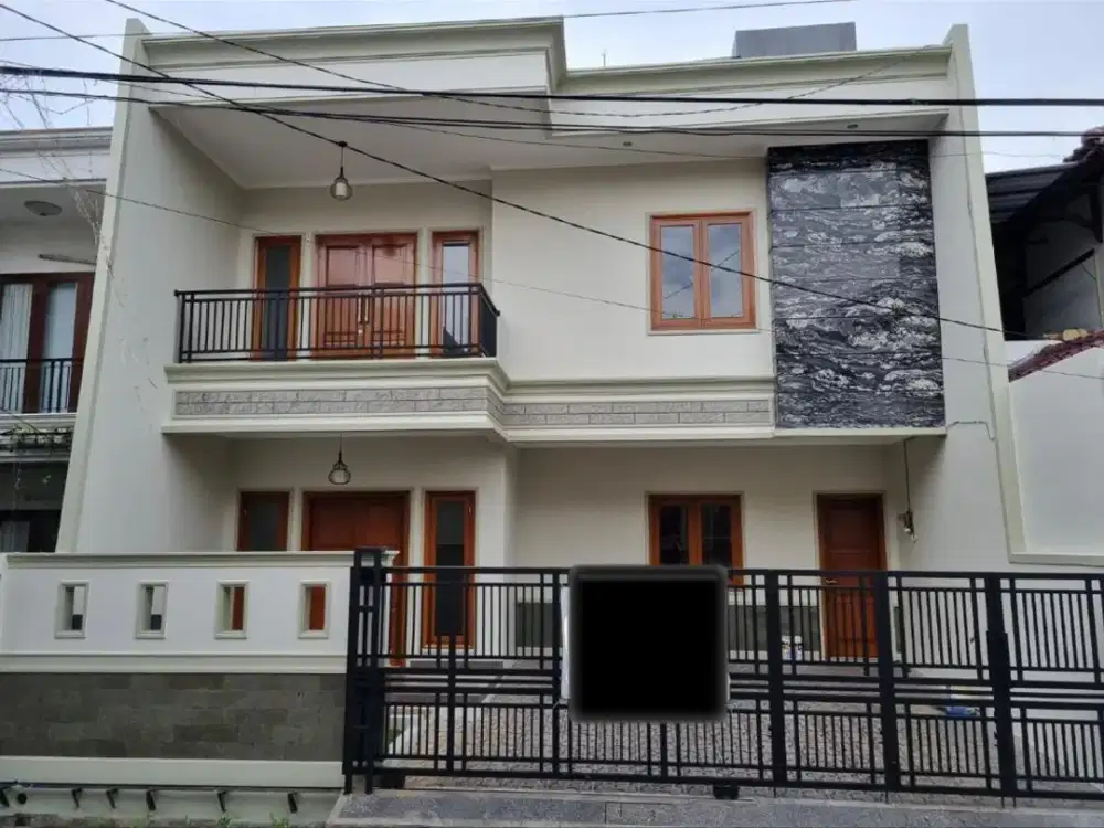 Dijual rumah bangunan baru 2,5 lantai Duren sawit Jakarta Timur
