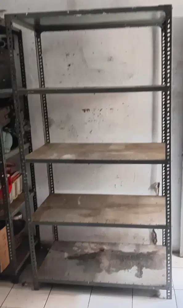 Di jual rak besi bekas susun 5