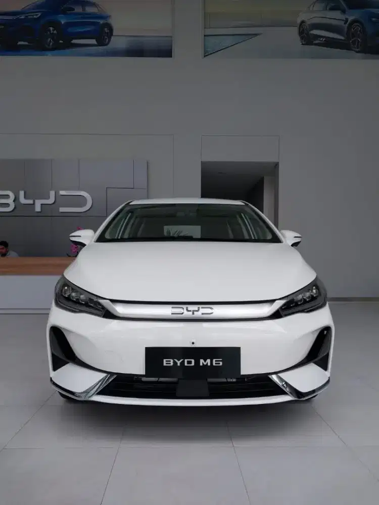 BYD M6 Standart 7-Seater kondisi Baru KM0