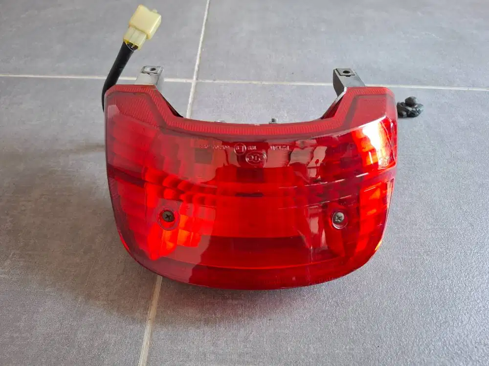Taillight/Stoplamp/Lampu belakang Yamaha Scorpio