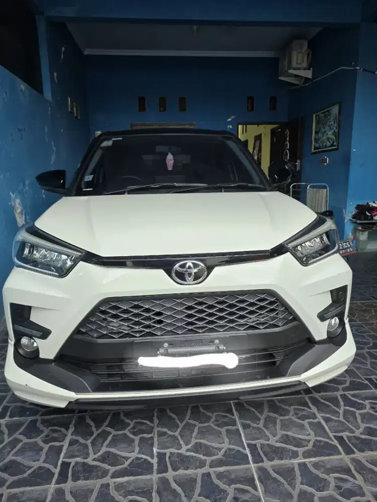 Dijual Toyota Raize GR Two Tone — Tampilan Sporty, Kondisi Istimewa!