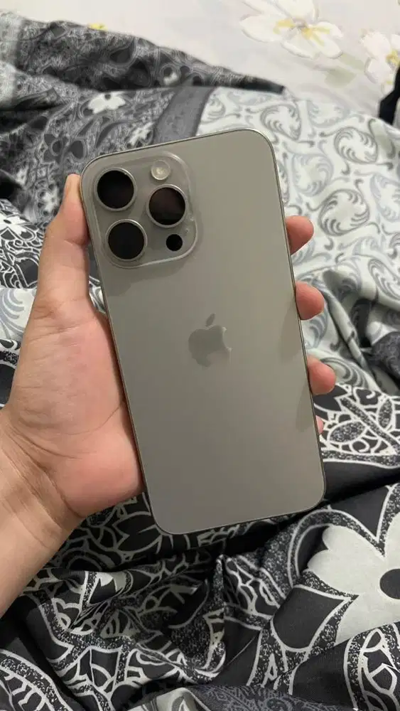 FS Iphone 15 Pro Max