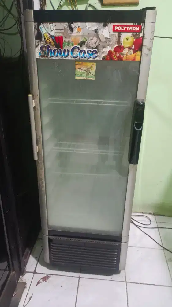 Showcase 4 Rak Polytron