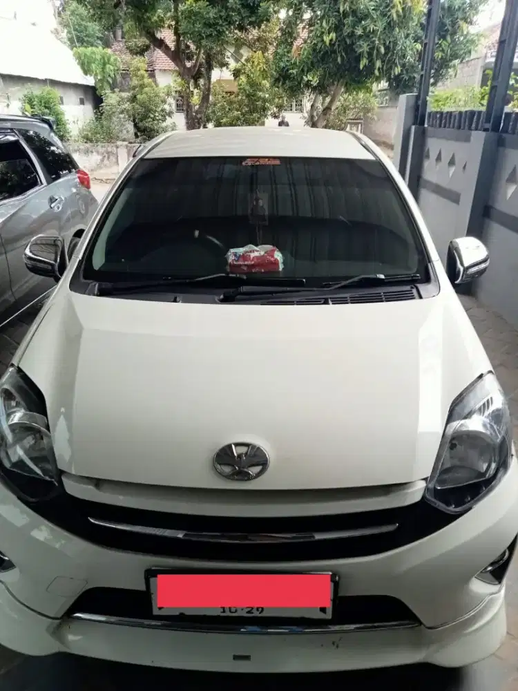 Agya putih 2015 a/t