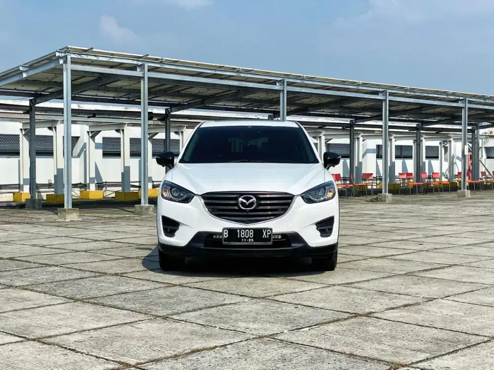 Mazda CX5 Urban 2.5 Sport Skyactive AT Bensin Warna Putih Sunroft 2015
