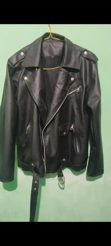 Jaket Ramones ganteng